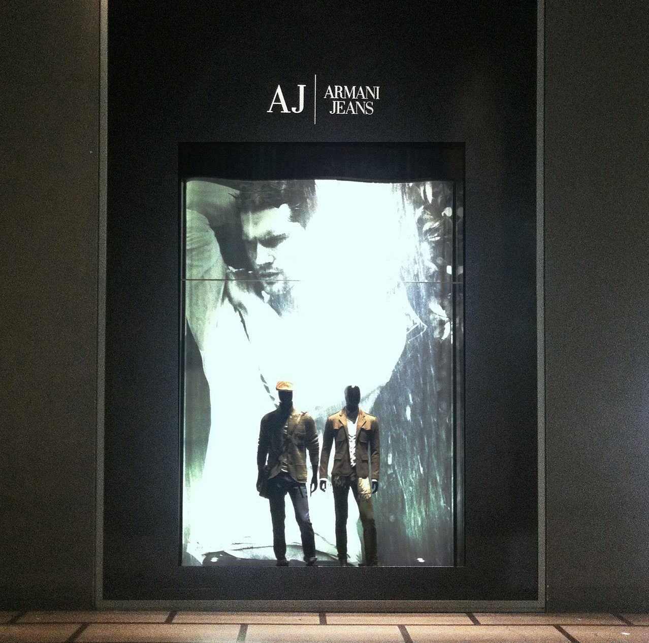 Armani - Fitting store windows by Artes Group International