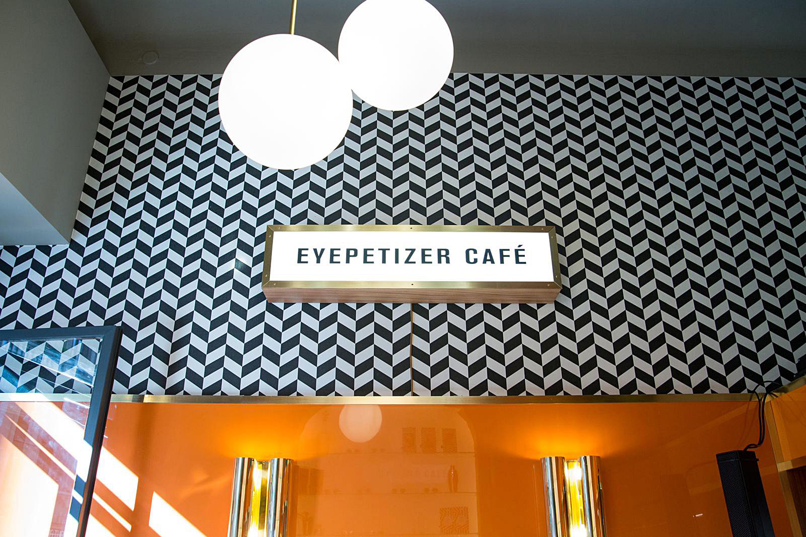 Eyepetizer cafè - shop interiro furnishing by Artes Group International