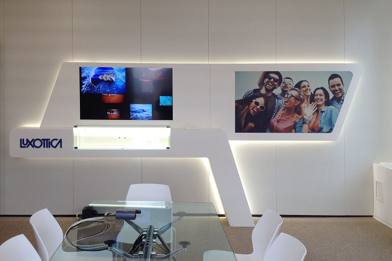 Luxottica foto 2 - Display units - by Artes Group International